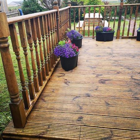 Taigh Nam Piobaireach Apartment Balivanich Bagian luar foto