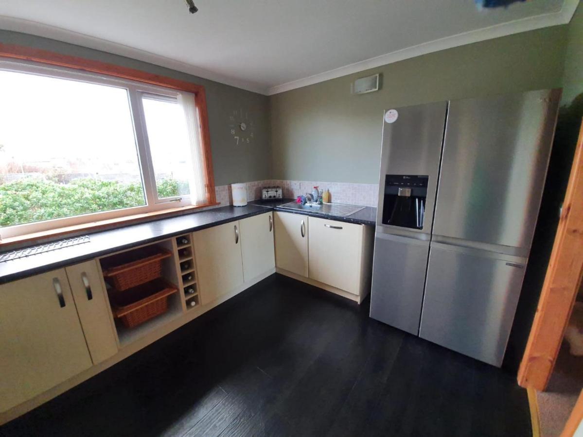 Taigh Nam Piobaireach Apartment Balivanich Bagian luar foto